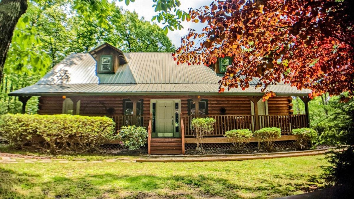 Barefoot Hills Hotel Dahlonega Exterior photo