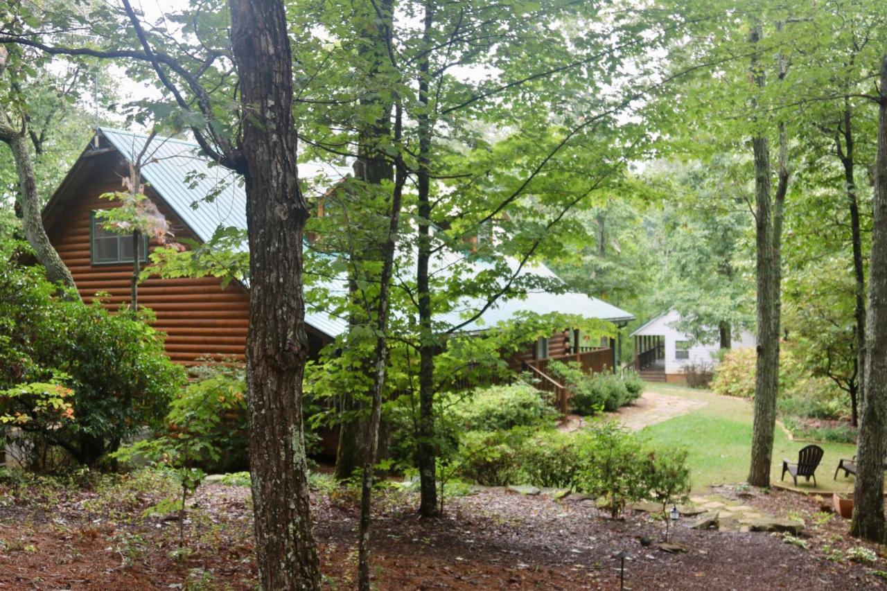 Barefoot Hills Hotel Dahlonega Exterior photo