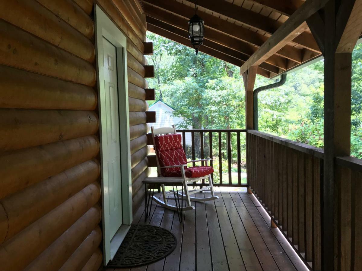 Barefoot Hills Hotel Dahlonega Room photo